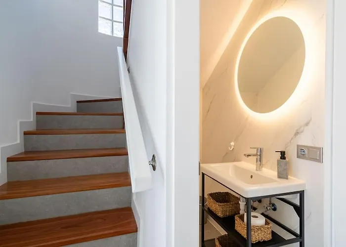 Sea La Vie By Buenavilla